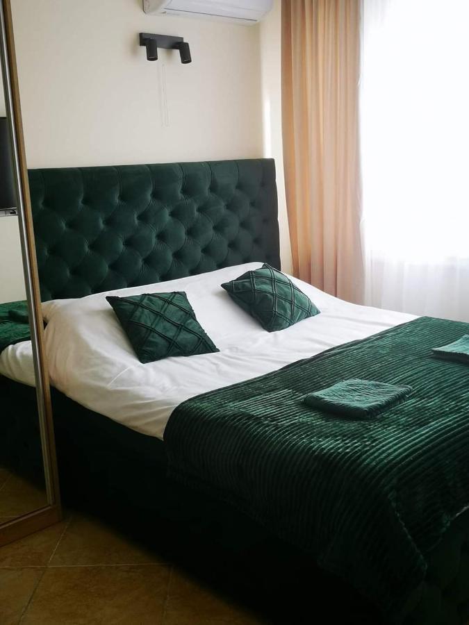 Riviera Deluxe Apartments Avlonya Dış mekan fotoğraf